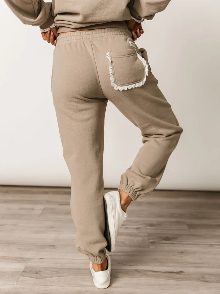 Comfort Zone Sets In Mocha Lace