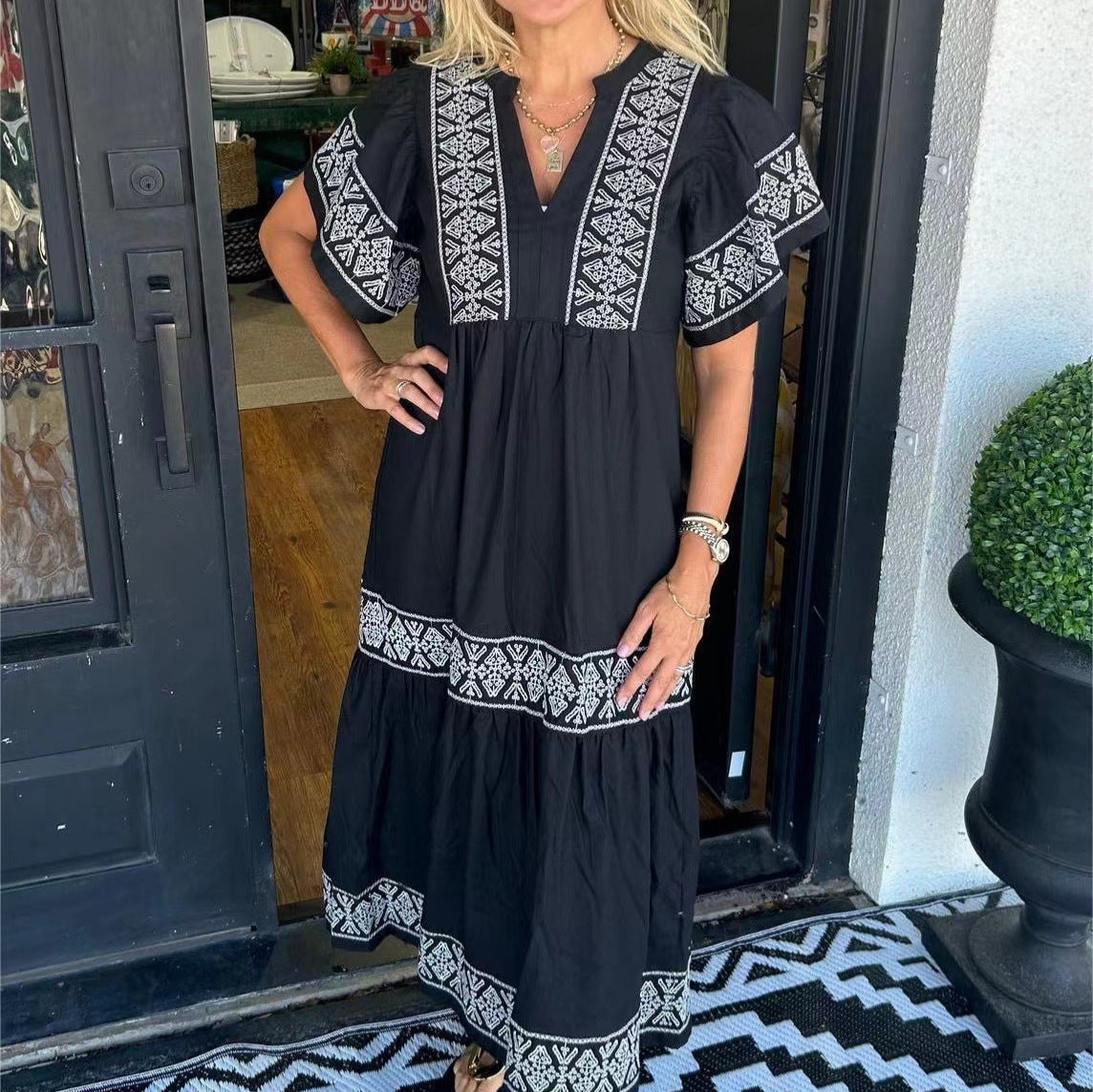 Embroidered Chic Comfy Dress