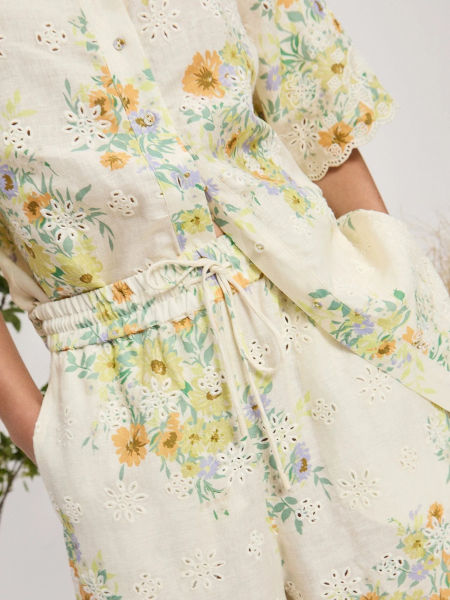 Charming Pastel Floral Set