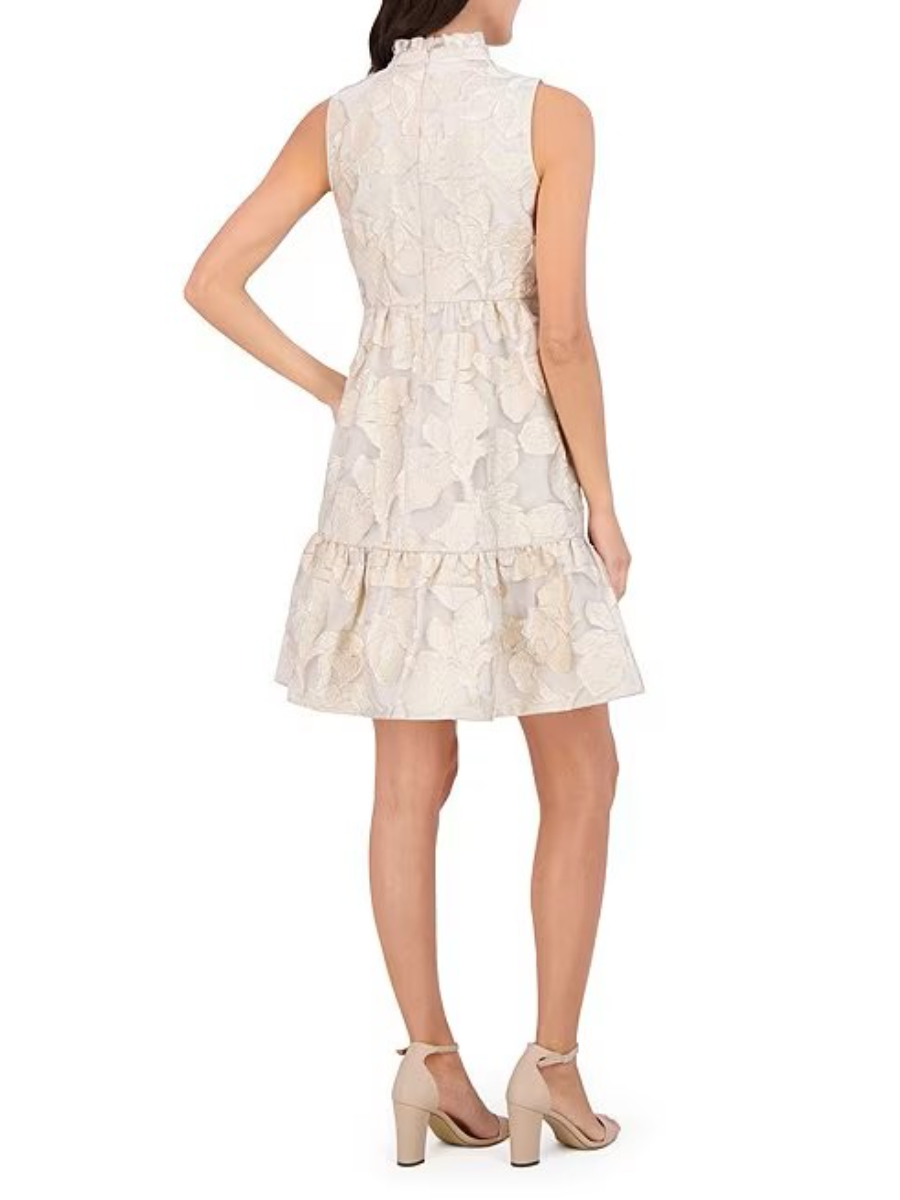 Elegant Sleeveless Floral Jacquard Dress