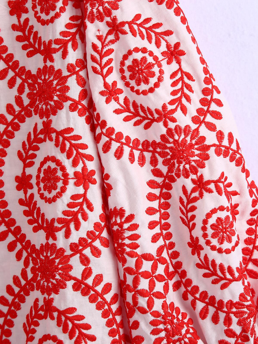 Perfect Embroidery Blouse