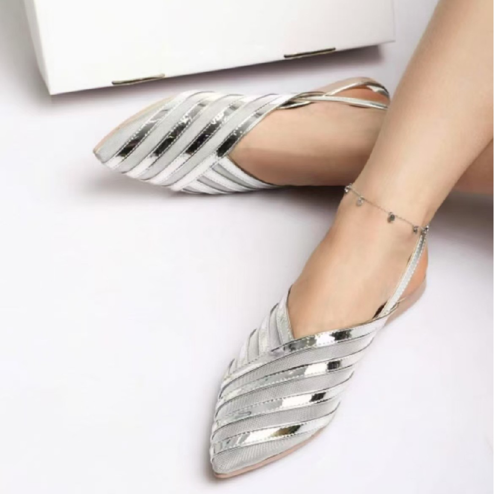 Hollow Pointed Toe Flats