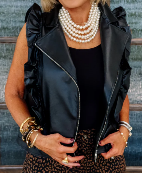 Chill Pearl Bead Necklace