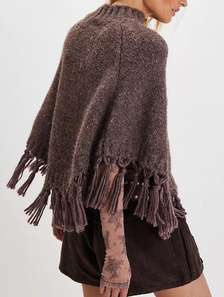 Chic Tassel Knit Poncho
