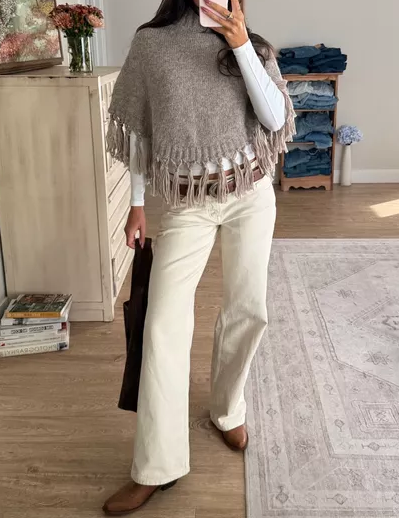 Chic Tassel Knit Poncho