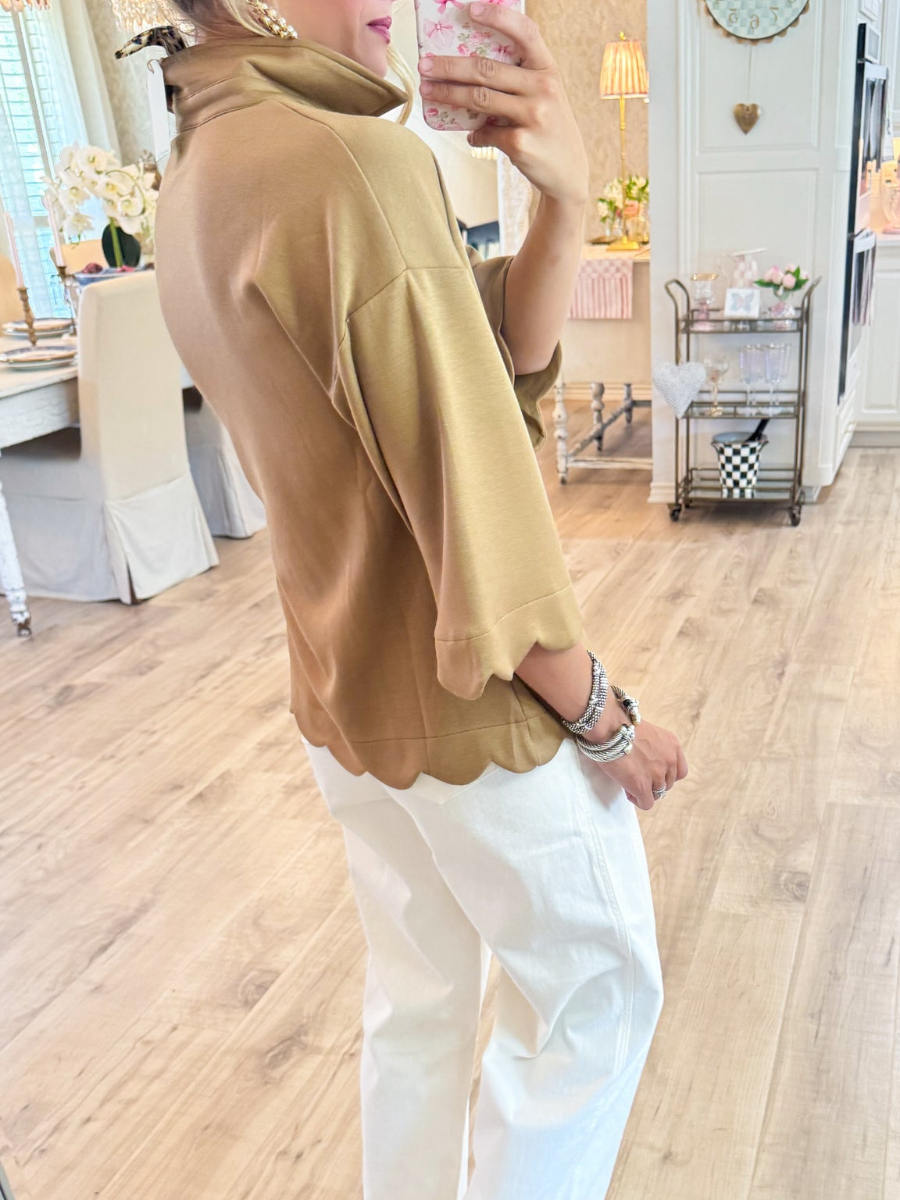 Scallop Edge Detail Solid Top