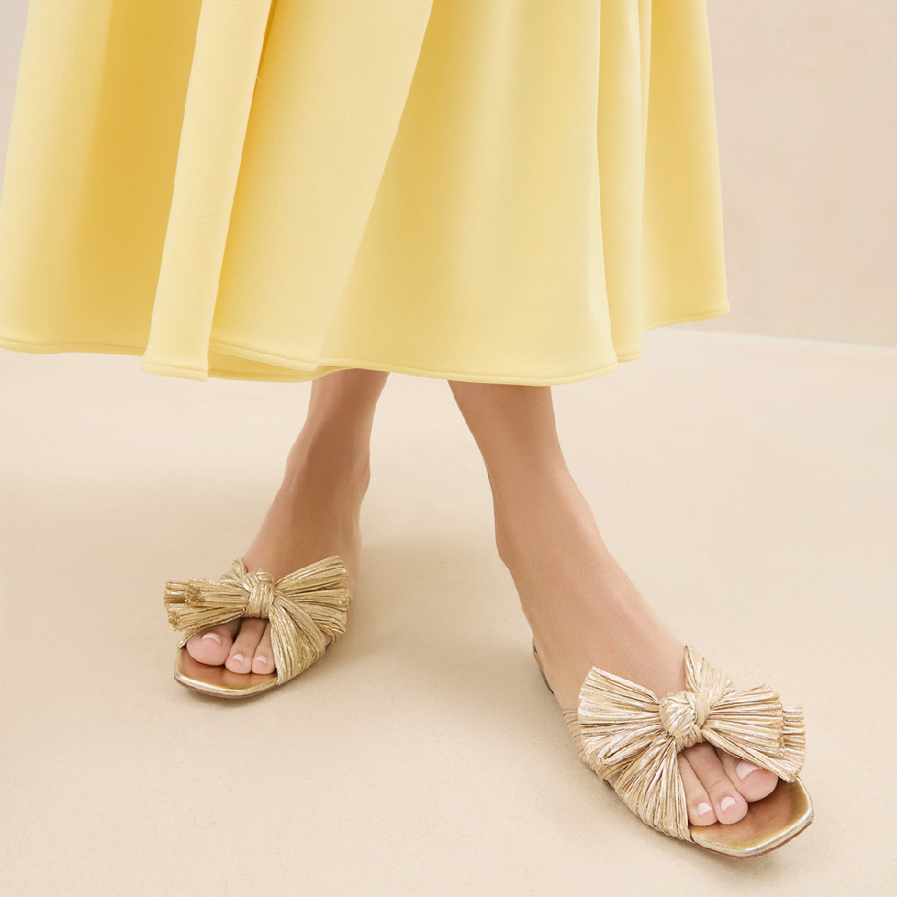 Frosted Pleated Knot Flats