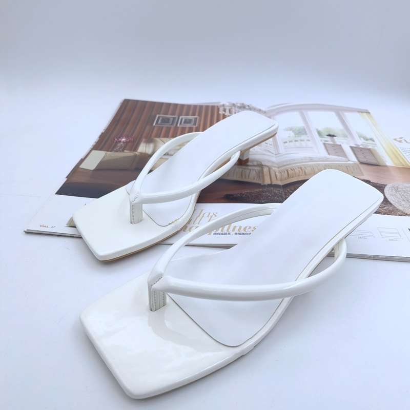 Square Clip-toe All-match Sandals