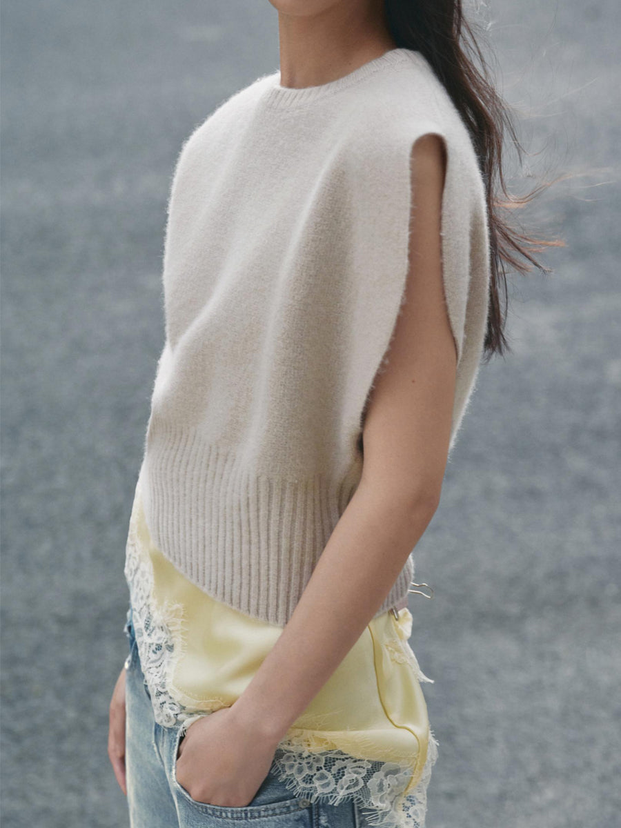Round Neck Wide Armholes Vest