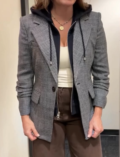 Chic Blazer With Removable Hoodie