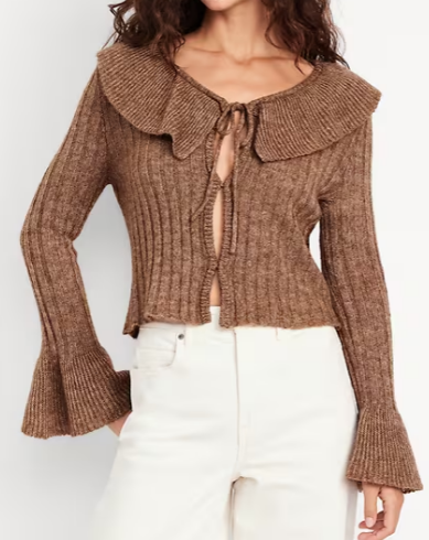 Chill Peter Pan Collar Sweater