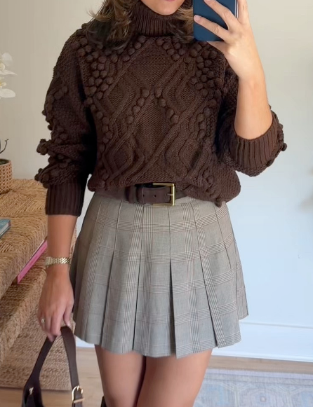 Elegant Floral Skirt Outfit