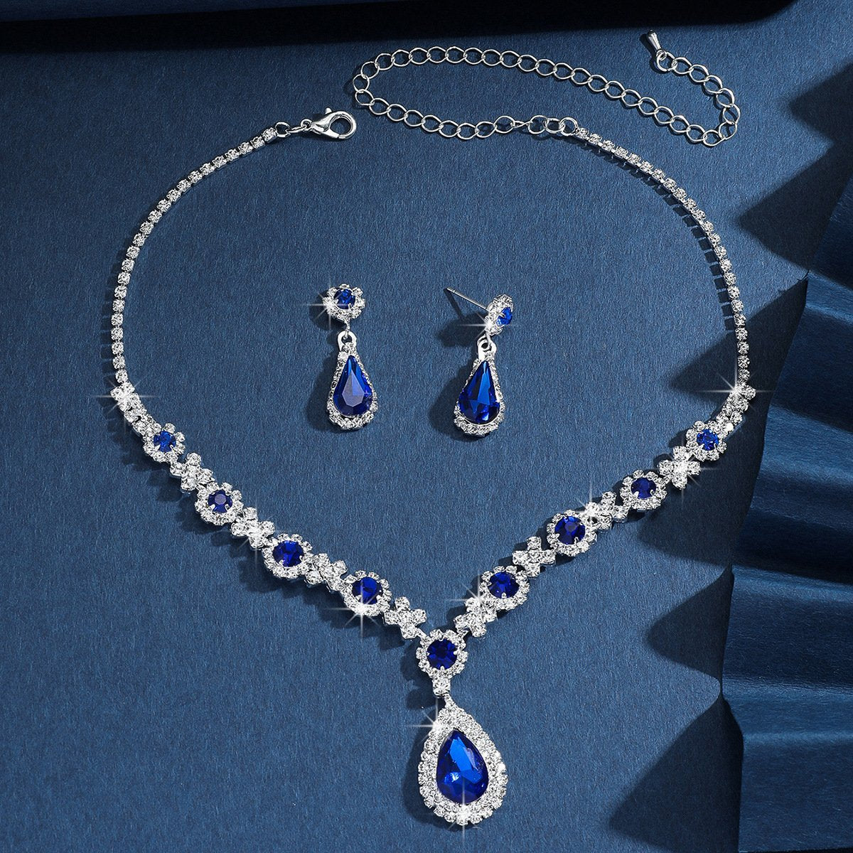 Silver Plated Stand Crystal Jewelry Set