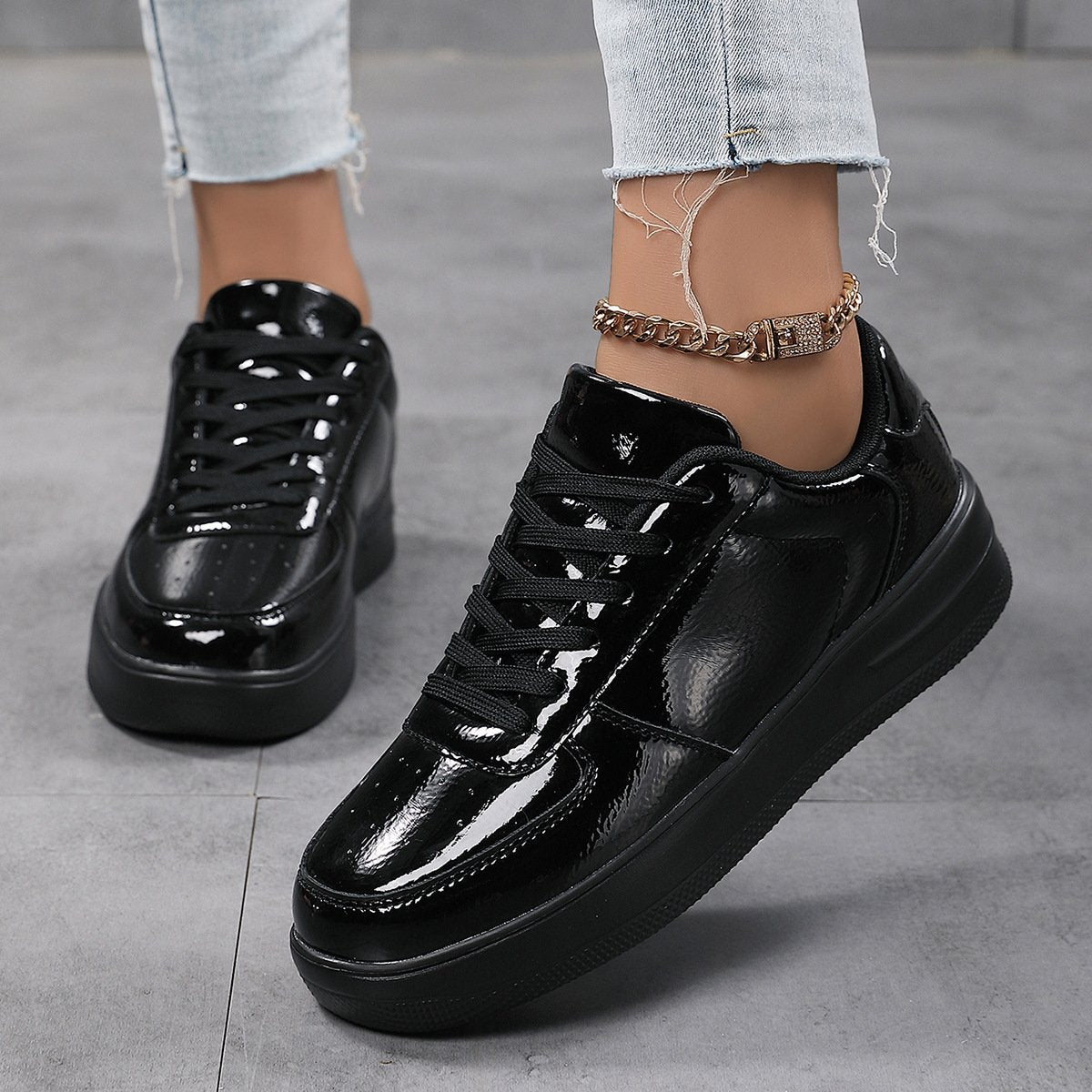 Women's Casual Lace Up Sneakers