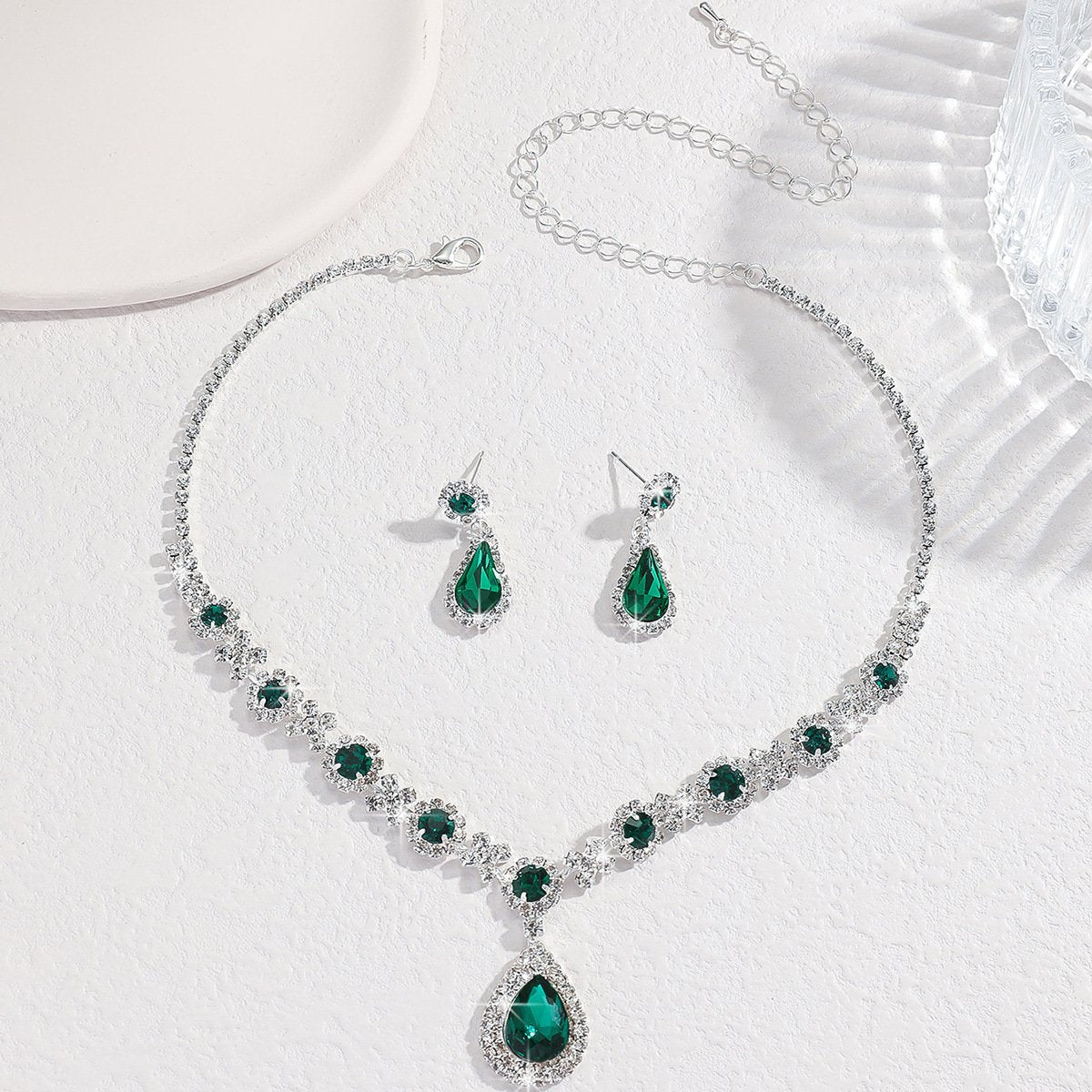 Silver Plated Stand Crystal Jewelry Set